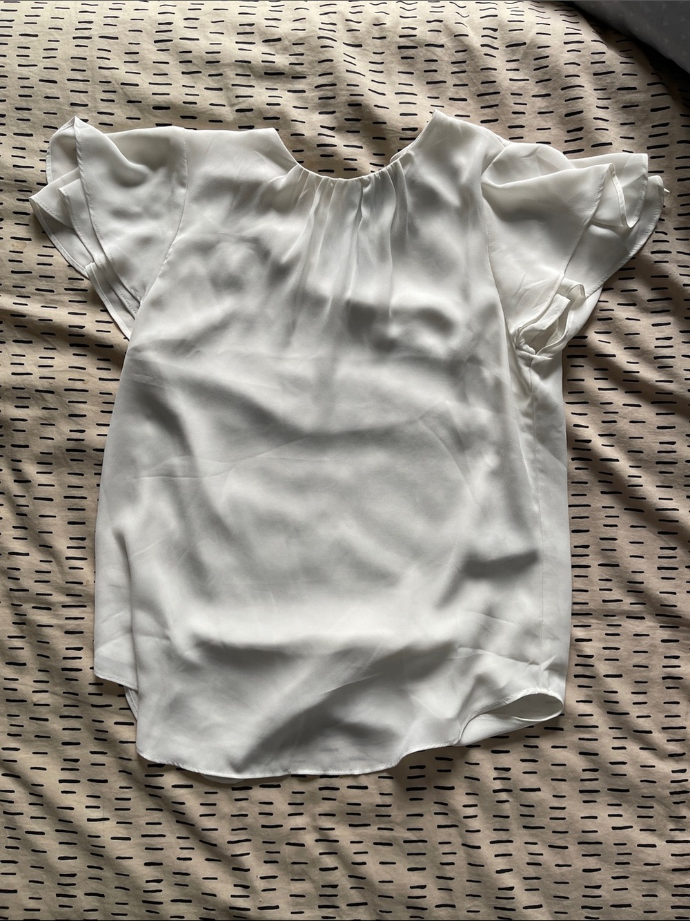 H&M White Flutter Sleeve Blouse